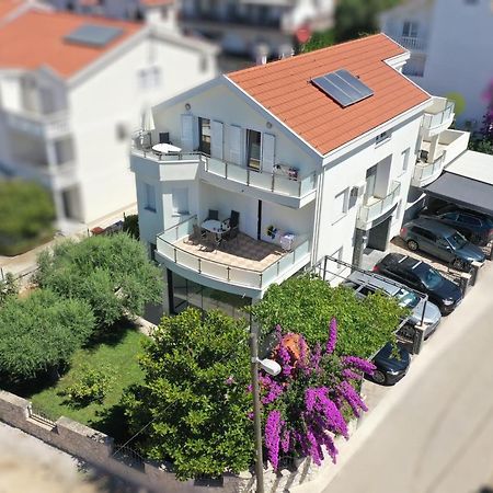 Apartments Dumancic Biograd Na Moru Buitenkant foto
