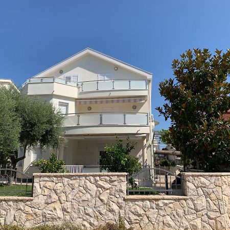 Apartments Dumancic Biograd Na Moru Buitenkant foto