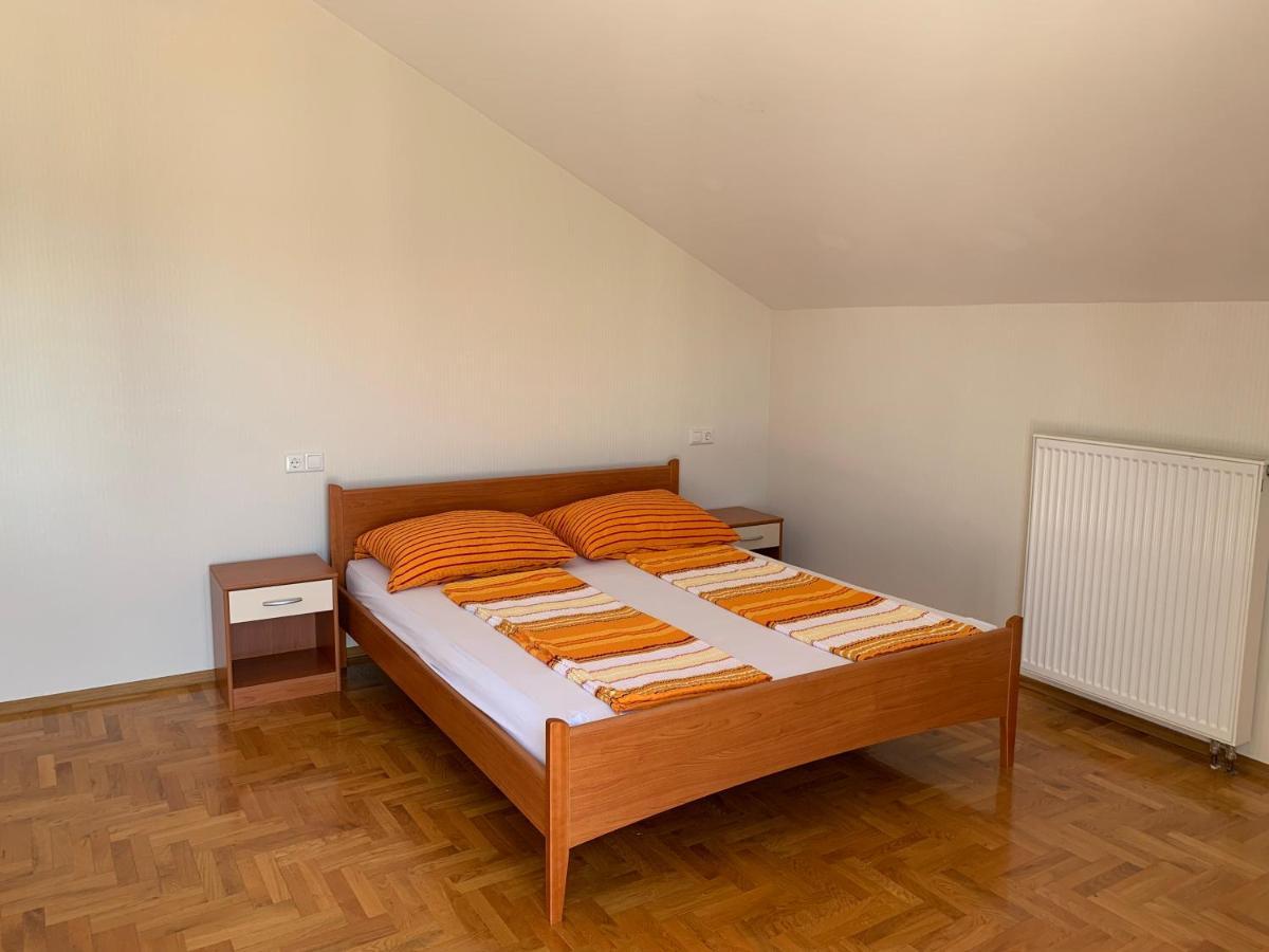 Apartments Dumancic Biograd Na Moru Buitenkant foto