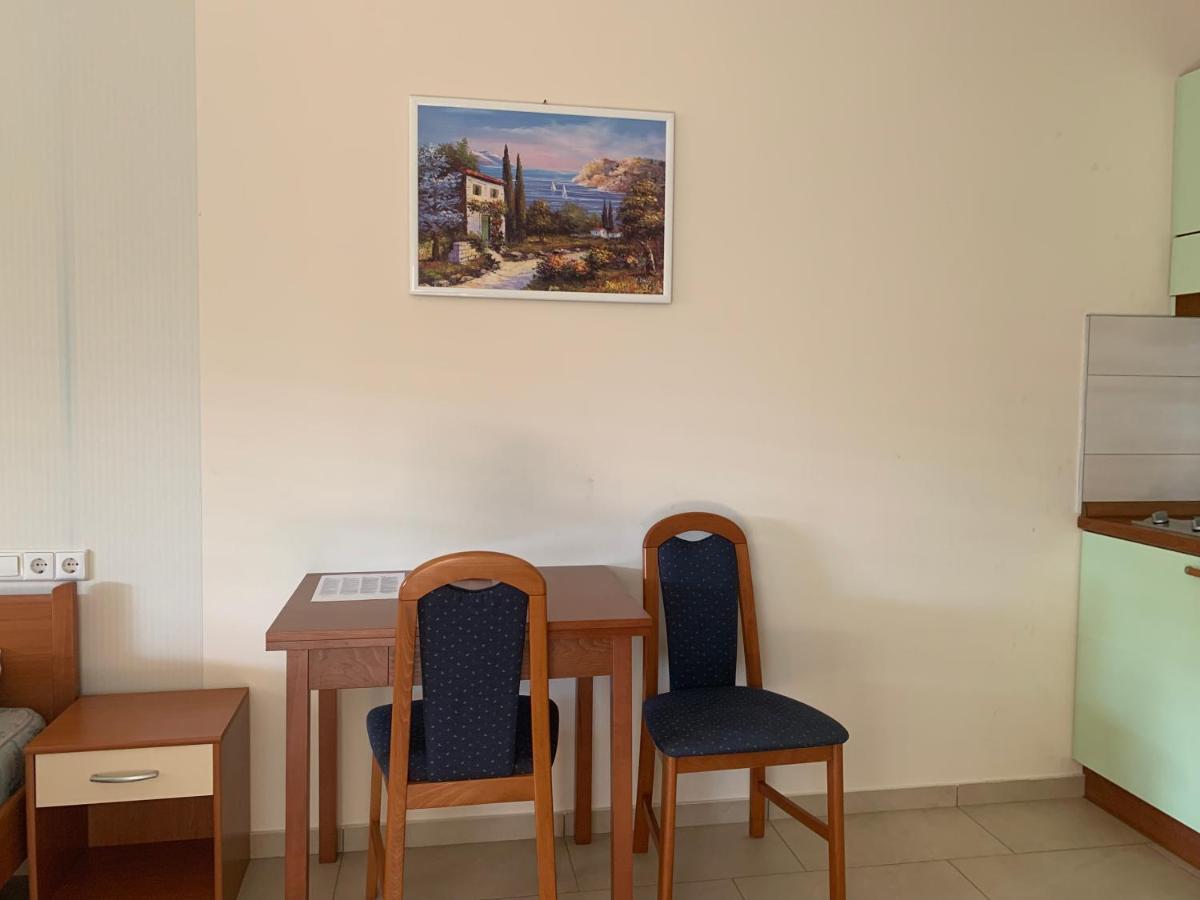 Apartments Dumancic Biograd Na Moru Buitenkant foto