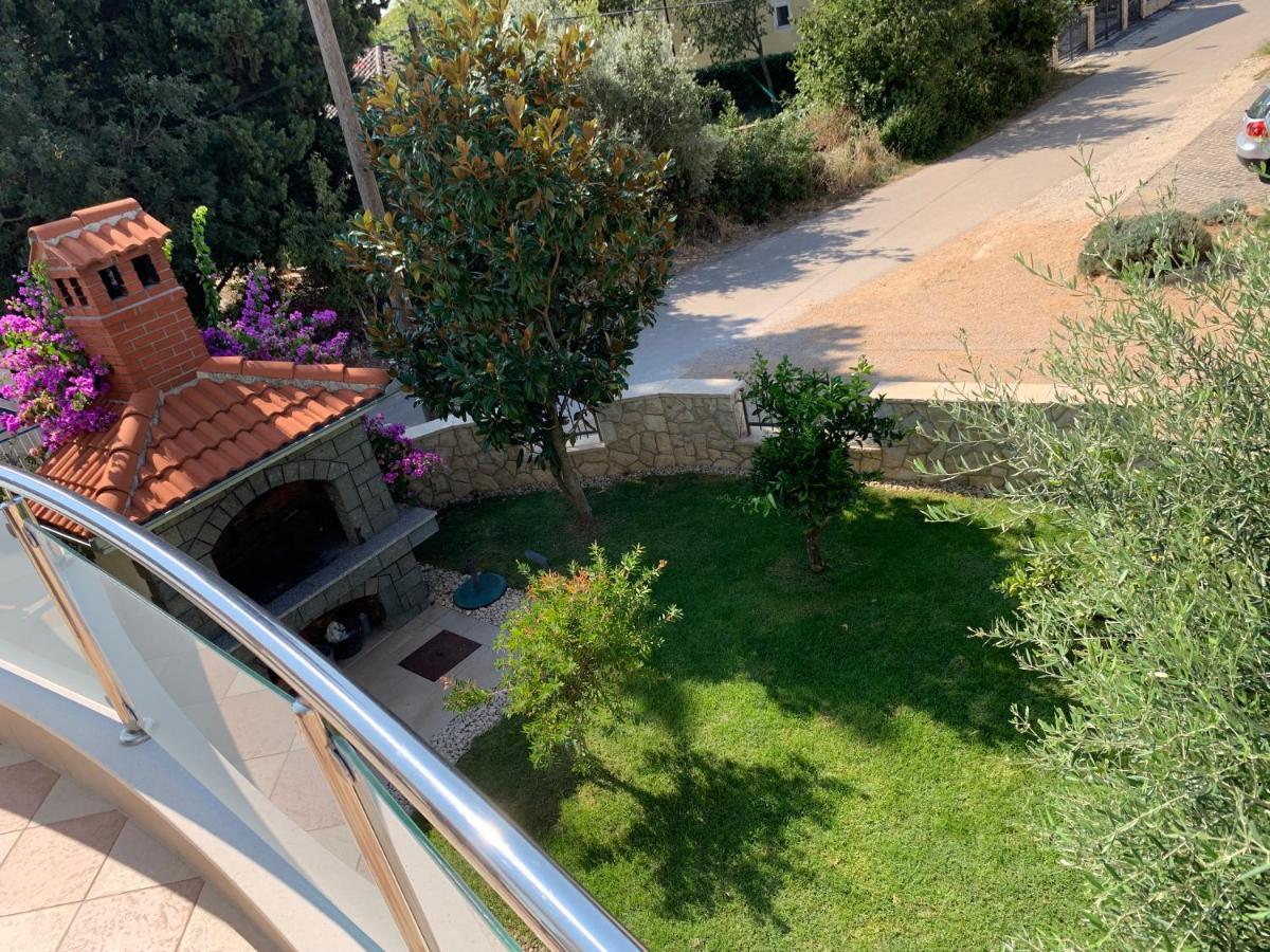 Apartments Dumancic Biograd Na Moru Buitenkant foto