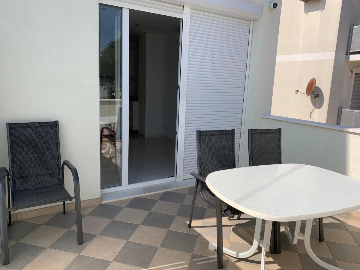 Apartments Dumancic Biograd Na Moru Buitenkant foto